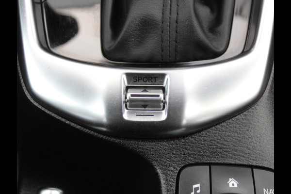 Mazda 2 1.5 Skyactiv-G Luxury CLIMATE | CRUISE | NAVI | LMV16 | DAB | CARPLAY | STOELVERW | PDC | LED