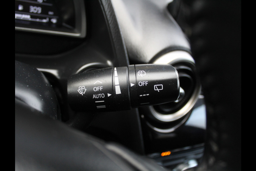 Mazda 2 1.5 Skyactiv-G Luxury CLIMATE | CRUISE | NAVI | LMV16 | DAB | CARPLAY | STOELVERW | PDC | LED