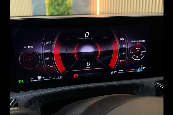 Mercedes-Benz A-Klasse 180 AMG Line |PANO|360 CAMERA|DODEHOEK|KEYLESS|ACC|SFEERVERLICHTING|NIGHTPAKKET|DEALER ONDERHOUDEN|FACELIFT