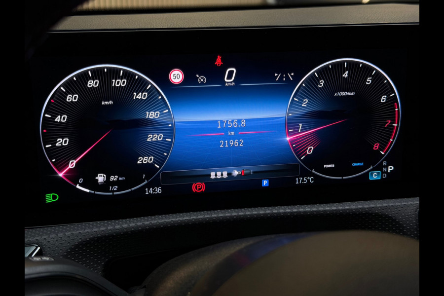 Mercedes-Benz A-Klasse 180 AMG Line |PANO|360 CAMERA|DODEHOEK|KEYLESS|ACC|SFEERVERLICHTING|NIGHTPAKKET|DEALER ONDERHOUDEN|FACELIFT