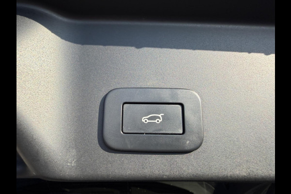 Land Rover Range Rover Evoque 1.5 P300e AWD R-Dynamic HSE | Panoramadak | Meridian | Camera | Navigatie | Elektrische Achterklep |