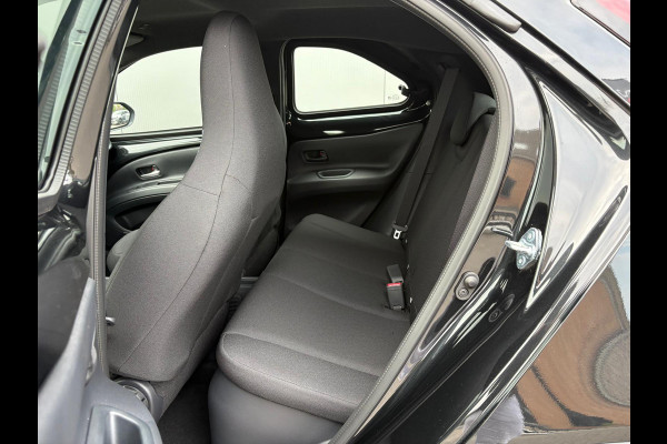 Toyota Aygo X Hybrid 116PK Active Automaat Nieuw uit voorraad! Camera/Stoelverwarming/Adapt.Cruise/ Carplay-Android