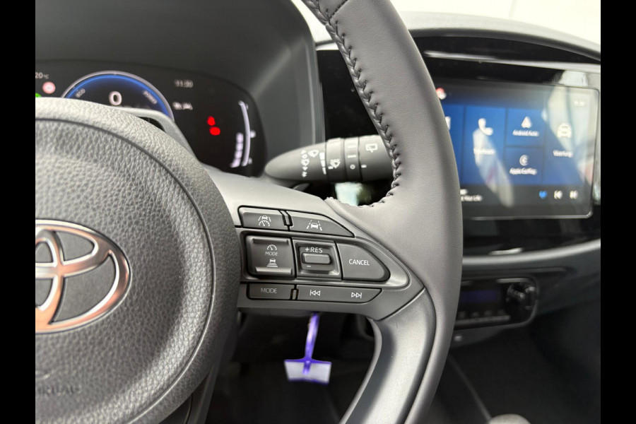 Toyota Aygo X Hybrid 116PK Active Automaat Nieuw uit voorraad! Camera/Stoelverwarming/Adapt.Cruise/ Carplay-Android