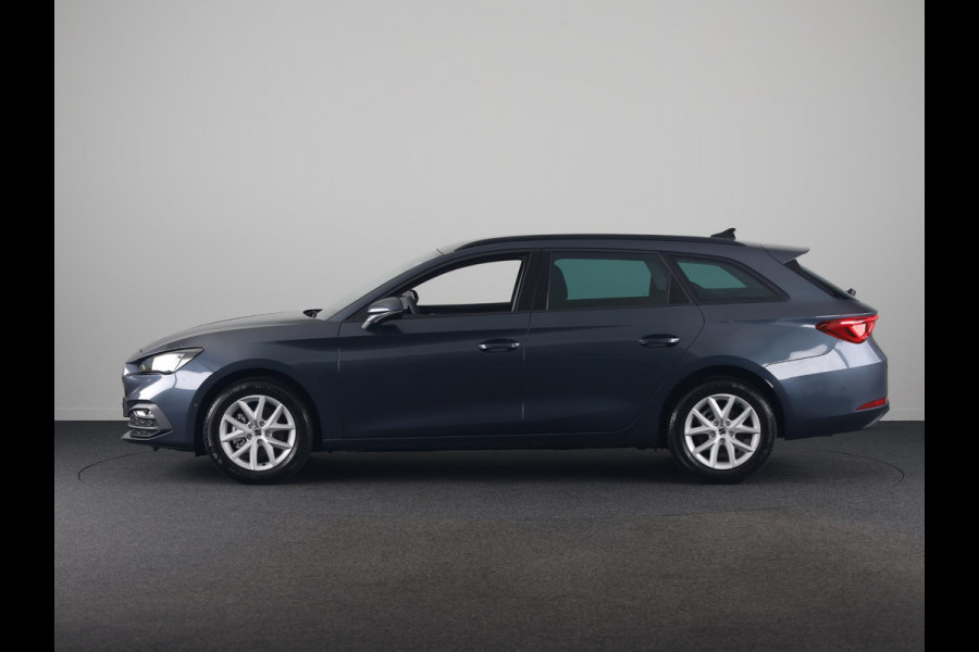 Seat Leon Sportstourer 1.5 eTSI Style Business Intense |Matrix Led | Adaptieve Cruise Control | Draadloze Carplay | Magnetic tech Metallic | HERGEWAARDEERD