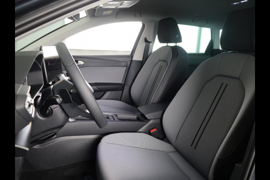 Seat Leon Sportstourer 1.5 eTSI Style Business Intense |Matrix Led | Adaptieve Cruise Control | Draadloze Carplay | Magnetic tech Metallic | HERGEWAARDEERD