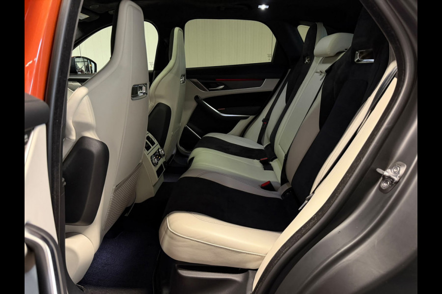 Jaguar F-Pace 5.0 P550 V8 SVR Speciale lak SVO Ultra Metallic Trekhaak Meridian Carbon Pano CameraDealer Onderhouden