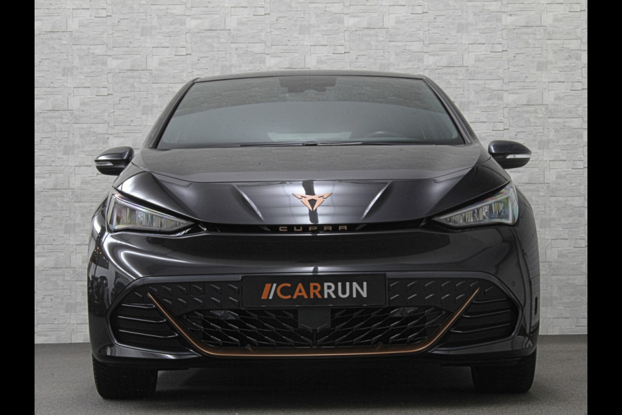 CUPRA Born e-Boost 231PK 62 kWh | Panorama | Dynamic-Pakket | 20'' Blizzard | ACC | Dodehoek | Copper-Details | Keyless | Sfeerverlichting | LED | Pilot M+ | Tech-L Pakket | Carplay | Stuurverwarming | Interieur-Voorverwarming | Getint Glas | Draadloos Laden |
