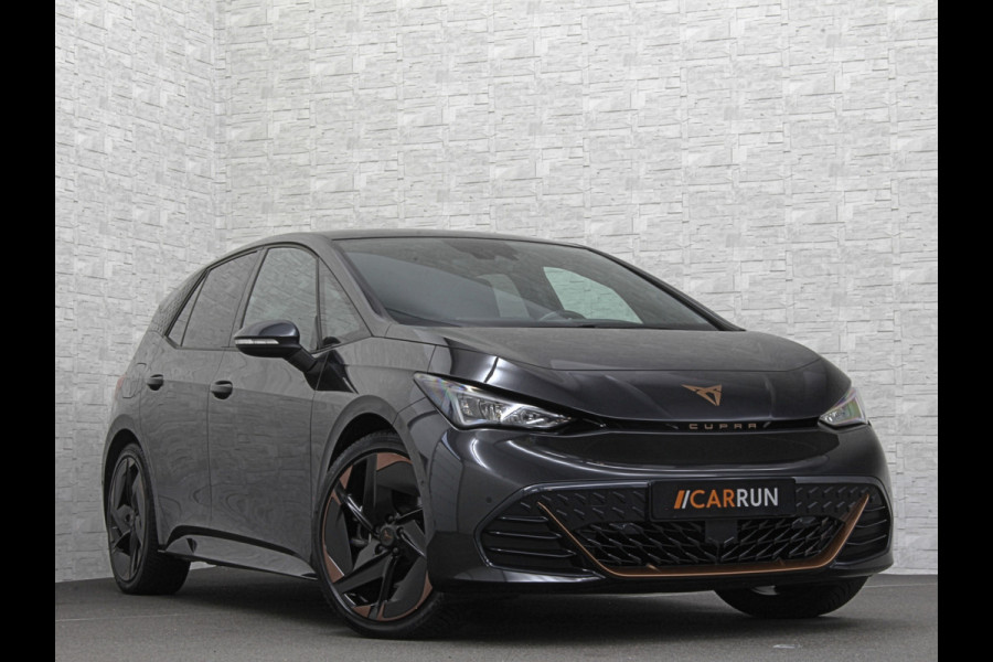 CUPRA Born e-Boost 231PK 62 kWh | Panorama | Dynamic-Pakket | 20'' Blizzard | ACC | Dodehoek | Copper-Details | Keyless | Sfeerverlichting | LED | Pilot M+ | Tech-L Pakket | Carplay | Stuurverwarming | Interieur-Voorverwarming | Getint Glas | Draadloos Laden |