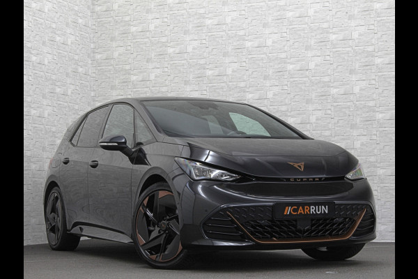 CUPRA Born e-Boost 231PK 62 kWh | Panorama | Dynamic-Pakket | 20'' Blizzard | ACC | Dodehoek | Copper-Details | Keyless | Sfeerverlichting | LED | Pilot M+ | Tech-L Pakket | Carplay | Stuurverwarming | Interieur-Voorverwarming | Getint Glas | Draadloos Laden |
