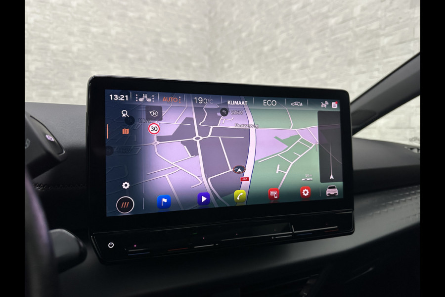 CUPRA Born e-Boost 231PK 62 kWh | Panorama | Dynamic-Pakket | 20'' Blizzard | ACC | Dodehoek | Copper-Details | Keyless | Sfeerverlichting | LED | Pilot M+ | Tech-L Pakket | Carplay | Stuurverwarming | Interieur-Voorverwarming | Getint Glas | Draadloos Laden |