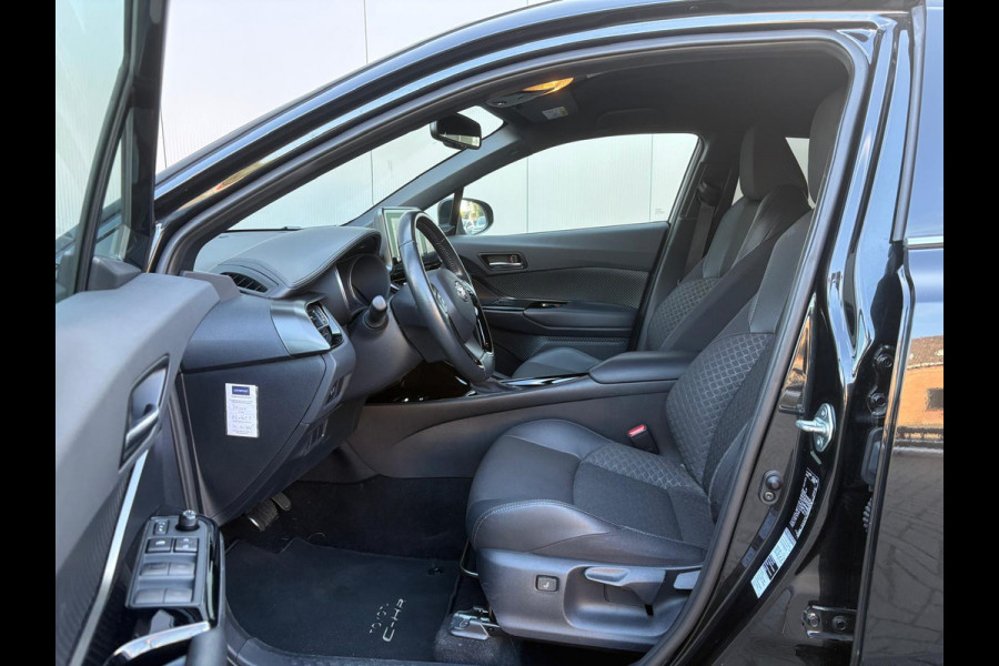 Toyota C-HR 1.8 Hybrid Automaat Dynamic Carplay-android/Camera/Parkeerhulp/Adapt.-cruise/Keyfree