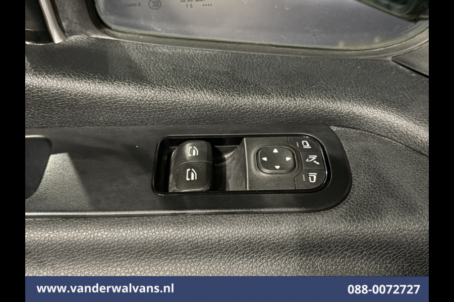 Mercedes-Benz Sprinter 317 CDI 170pk L2H2 Euro6 Airco | Cruisecontrol | Navigatie | 360 graden Camera | Apple Carplay Chauffeursstoel, Stoelverwarming, parkeersensoren, bijrijdersbank, Android auto