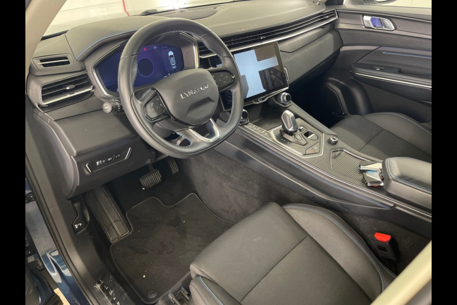 Lynk & Co 01 1.5 262pk Plug-in Adapt.Cruise 360° Carplay Pano. PHEV