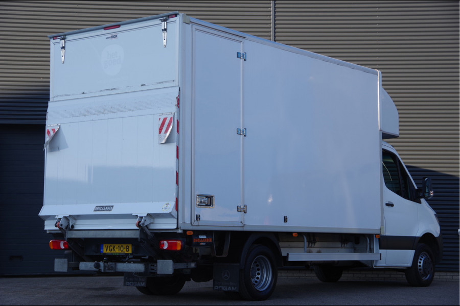 Mercedes-Benz Sprinter 516 2.2 CDI N1! DUBBELLUCHT BAKWAGEN, LAADKLEP, ZIJDEUR, AUT. 3-ZITS, 3.5T TREKHAAK, CLIMA, NAVI, CRUISE, MEUBELBAK. NL AUTO, NA