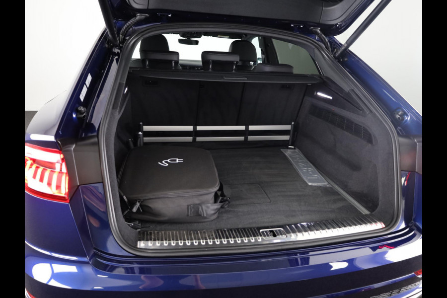 Audi Q8 55 TFSI e quattro 381pk Pro Line / S-line in- & exterieurpakket / B&O soundsystem / ACC / Zwart optiekpakket