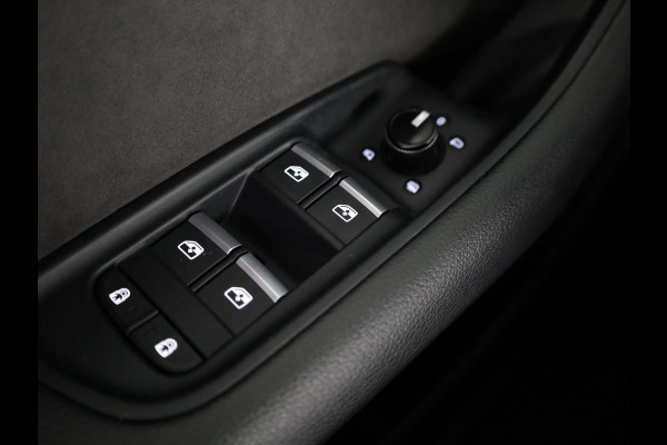 Audi Q8 55 TFSI e quattro 381pk Pro Line / S-line in- & exterieurpakket / B&O soundsystem / ACC / Zwart optiekpakket