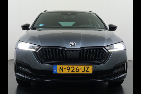 Škoda Octavia Combi 1.0 e-TSI Automaat Sportstoelen Adap.Cruise Navi Stuurverwarming Virtual Cockpit Ecc Pdc Apple Carplay/Android Auto Sport  Travel-pakket Led P-Assist Lane Assist Isofix Keyless-go 1e Eigenaar Origineel Nederlandse Auto