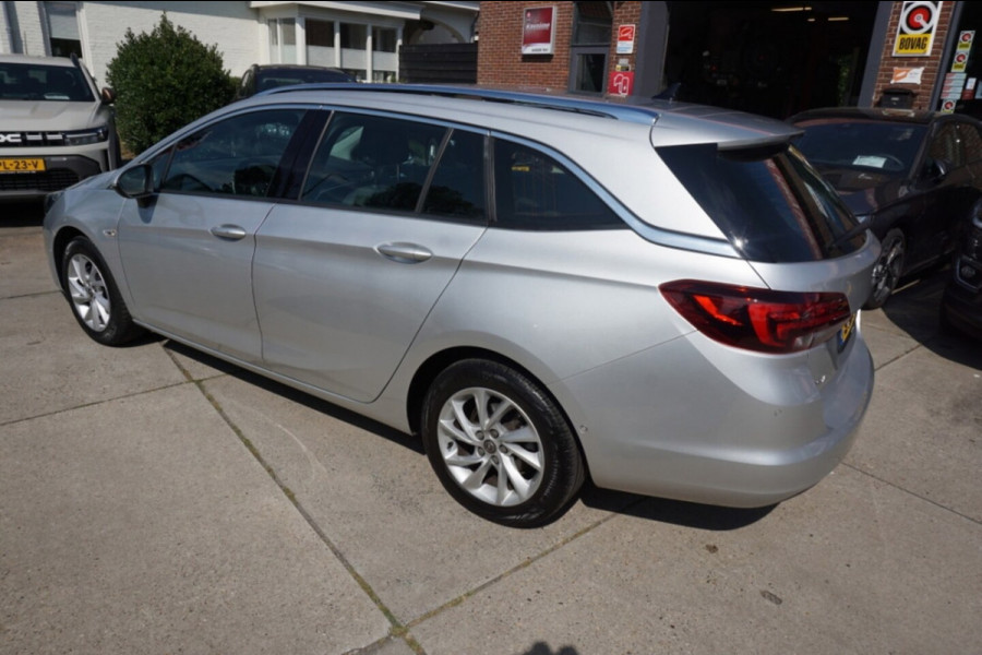 Opel Astra Sports Tourer 1.2 Elegance