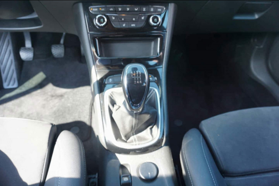Opel Astra Sports Tourer 1.2 Elegance