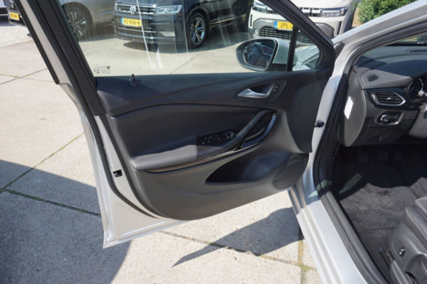 Opel Astra Sports Tourer 1.2 Elegance