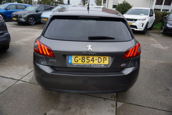 Peugeot 308 1.2 PureTech Blue Lease Executive Avantage