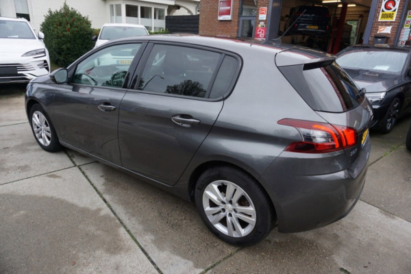 Peugeot 308 1.2 PureTech Blue Lease Executive Avantage