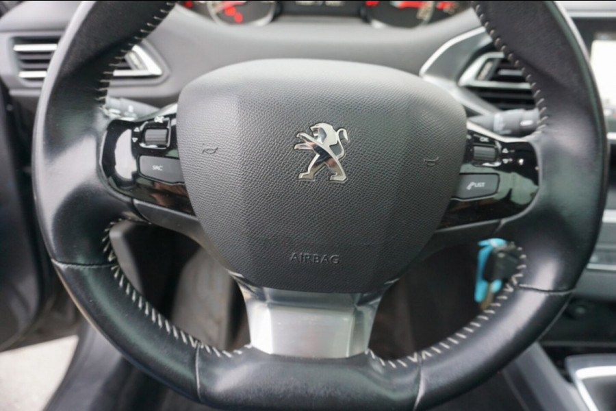 Peugeot 308 1.2 PureTech Blue Lease Executive Avantage