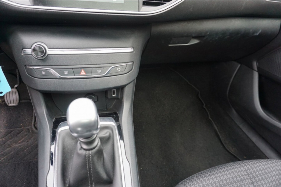 Peugeot 308 1.2 PureTech Blue Lease Executive Avantage