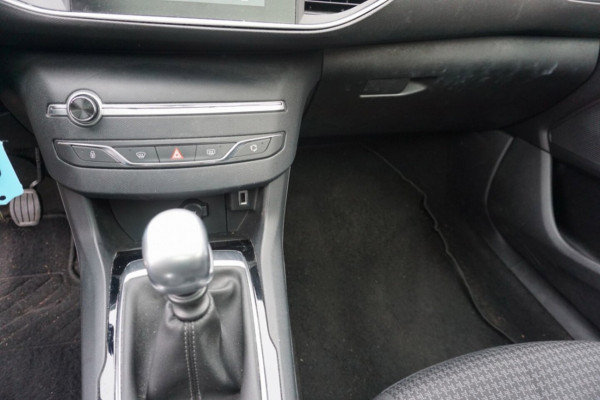 Peugeot 308 1.2 PureTech Blue Lease Executive Avantage