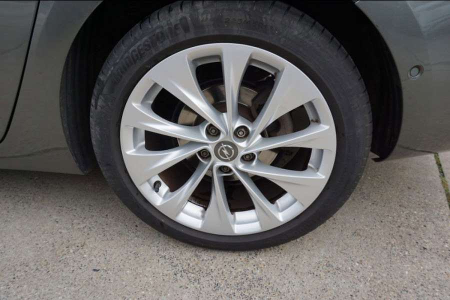 Opel Astra Sports Tourer 1.4 Ultimate