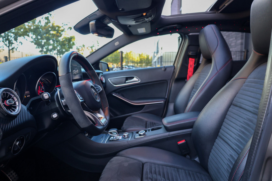 Mercedes-Benz A-Klasse AMG 45 4MATIC | STAGE 2 | PANO | ACC | STOELVERWARMING |