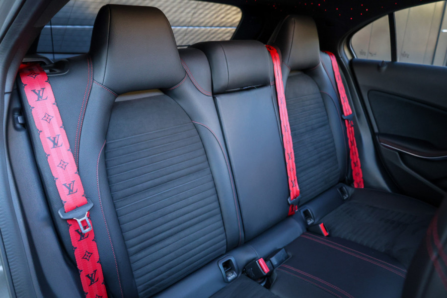 Mercedes-Benz A-Klasse AMG 45 4MATIC | STAGE 2 | PANO | ACC | STOELVERWARMING |