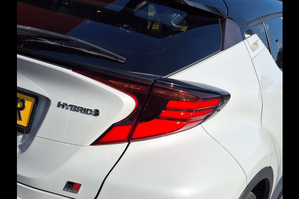 Toyota C-HR 1.8 Hybrid GR Sport | Trekhaak | 19'LM | Bindspot | LED | Two-Tone | Carplay |