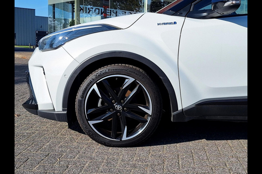 Toyota C-HR 1.8 Hybrid GR Sport | Trekhaak | 19'LM | Bindspot | LED | Two-Tone | Carplay |