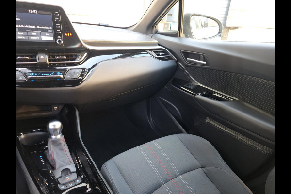 Toyota C-HR 1.8 Hybrid GR Sport | Trekhaak | 19'LM | Bindspot | LED | Two-Tone | Carplay |
