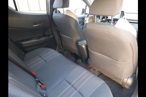 Toyota C-HR 1.8 Hybrid GR Sport | Trekhaak | 19'LM | Bindspot | LED | Two-Tone | Carplay |