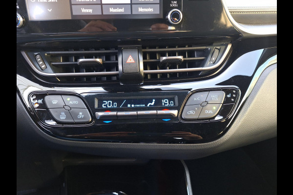 Toyota C-HR 1.8 Hybrid GR Sport | Trekhaak | 19'LM | Bindspot | LED | Two-Tone | Carplay |