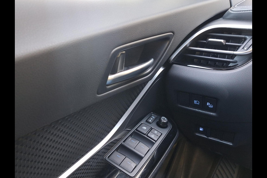 Toyota C-HR 1.8 Hybrid GR Sport | Trekhaak | 19'LM | Bindspot | LED | Two-Tone | Carplay |