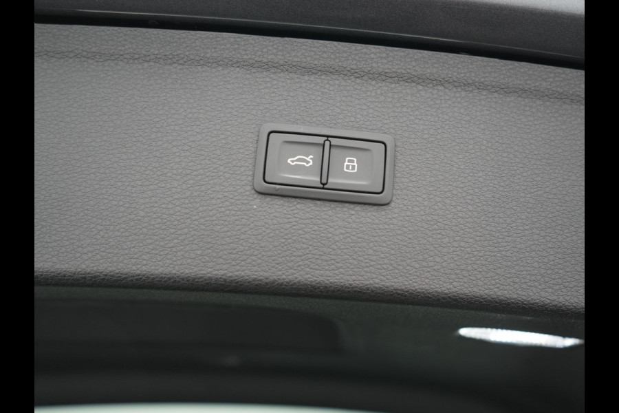 Audi Q5 55 TFSI e S Line PHEV 367pk Dealer O.H | Trekhaak Af Fabriek | Adaptive Cruise | 360 Camera | Bang & Olufsen | Matrix LED | Lederen Sportstoelen Memory & Verwarmd | Apple Carplay | Keyless | Stuurverwarming | Navigatie | Virtual |