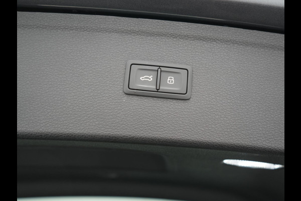 Audi Q5 55 TFSI e S Line PHEV 367pk Dealer O.H | Trekhaak Af Fabriek | Adaptive Cruise | 360 Camera | Bang & Olufsen | Matrix LED | Lederen Sportstoelen Memory & Verwarmd | Apple Carplay | Keyless | Stuurverwarming | Navigatie | Virtual |