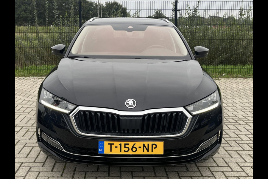 Škoda Octavia Combi 1.5 e-TSI Business Edition Plus | Carplay | Trekhaak | Stoel-/stuurverwarming