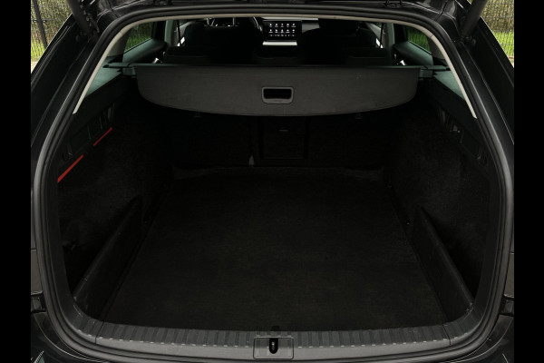 Škoda Octavia Combi 1.5 e-TSI Business Edition Plus | Carplay | Trekhaak | Stoel-/stuurverwarming