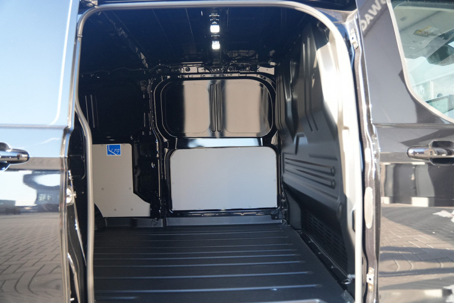 Ford E-Transit Custom 340 L2H1 Limited 71 kWh 218pk - ACC - 360 camera - Navigatie - Stoelverwarming - AGR bestuurdersstoel - Blind Spot - Rijklaar