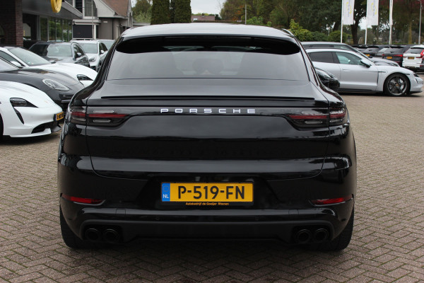 Porsche Cayenne Coupé 3.0 E-Hybrid / Trekhaak / Panoramadak / 360Camera / Luchtvering / 22'' / Leder / Sportchrono / CarPlay / Stoel+Stuurverwarming / Dodehoek / DAB / Cruise Control