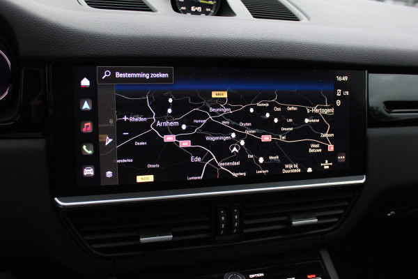 Porsche Cayenne Coupé 3.0 E-Hybrid / Trekhaak / Panoramadak / 360Camera / Luchtvering / 22'' / Leder / Sportchrono / CarPlay / Stoel+Stuurverwarming / Dodehoek / DAB / Cruise Control