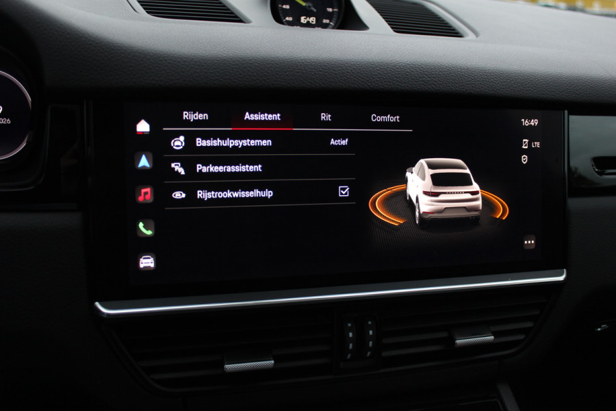 Porsche Cayenne Coupé 3.0 E-Hybrid / Trekhaak / Panoramadak / 360Camera / Luchtvering / 22'' / Leder / Sportchrono / CarPlay / Stoel+Stuurverwarming / Dodehoek / DAB / Cruise Control