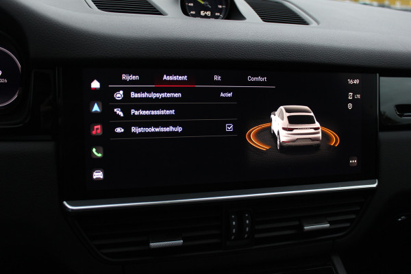 Porsche Cayenne Coupé 3.0 E-Hybrid / Trekhaak / Panoramadak / 360Camera / Luchtvering / 22'' / Leder / Sportchrono / CarPlay / Stoel+Stuurverwarming / Dodehoek / DAB / Cruise Control