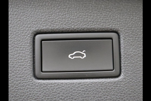 Volkswagen Tiguan 1.5 TSI Elegance | Trekhaak | Camera | Pano.Dak | LED | Adapt. Cruise | Stoel/Stuurwielverwarming | Massage stoelen|