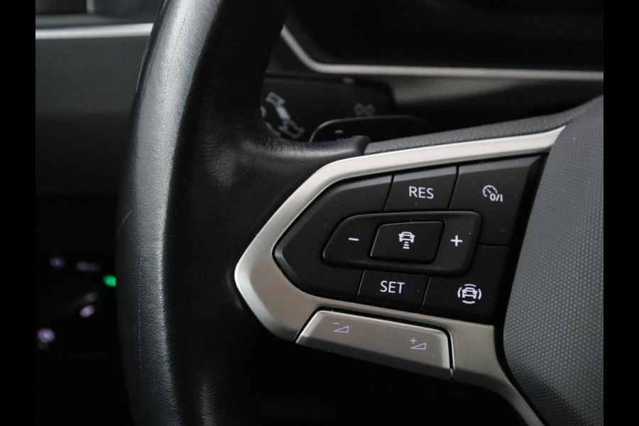 Volkswagen Tiguan 1.5 TSI Elegance | Trekhaak | Camera | Pano.Dak | LED | Adapt. Cruise | Stoel/Stuurwielverwarming | Massage stoelen|