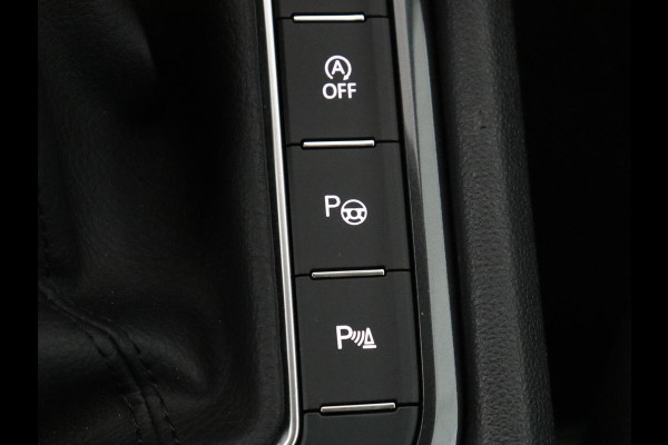 Volkswagen Tiguan 1.5 TSI Elegance | Trekhaak | Camera | Pano.Dak | LED | Adapt. Cruise | Stoel/Stuurwielverwarming | Massage stoelen|